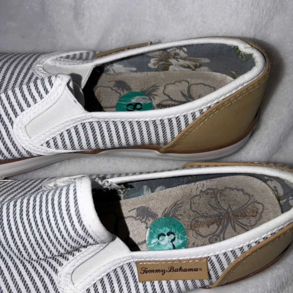 Tommy Bahama Slip-On Sneakers Women's Size 8 Sailor White‎ Stripe Casual Coastal